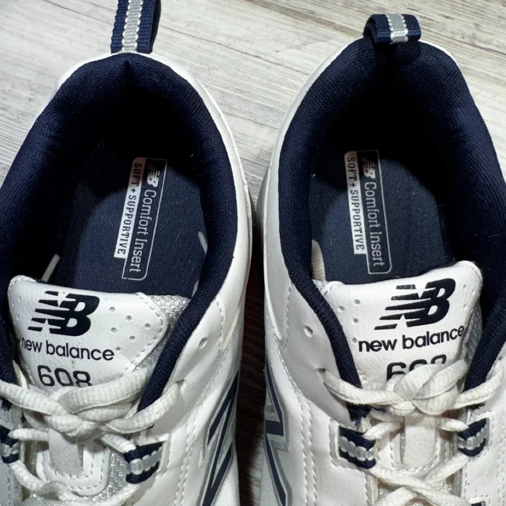New Balance 608 v5 Mens 12 4E Extra Wide White Navy Training Shoes MX608WN5